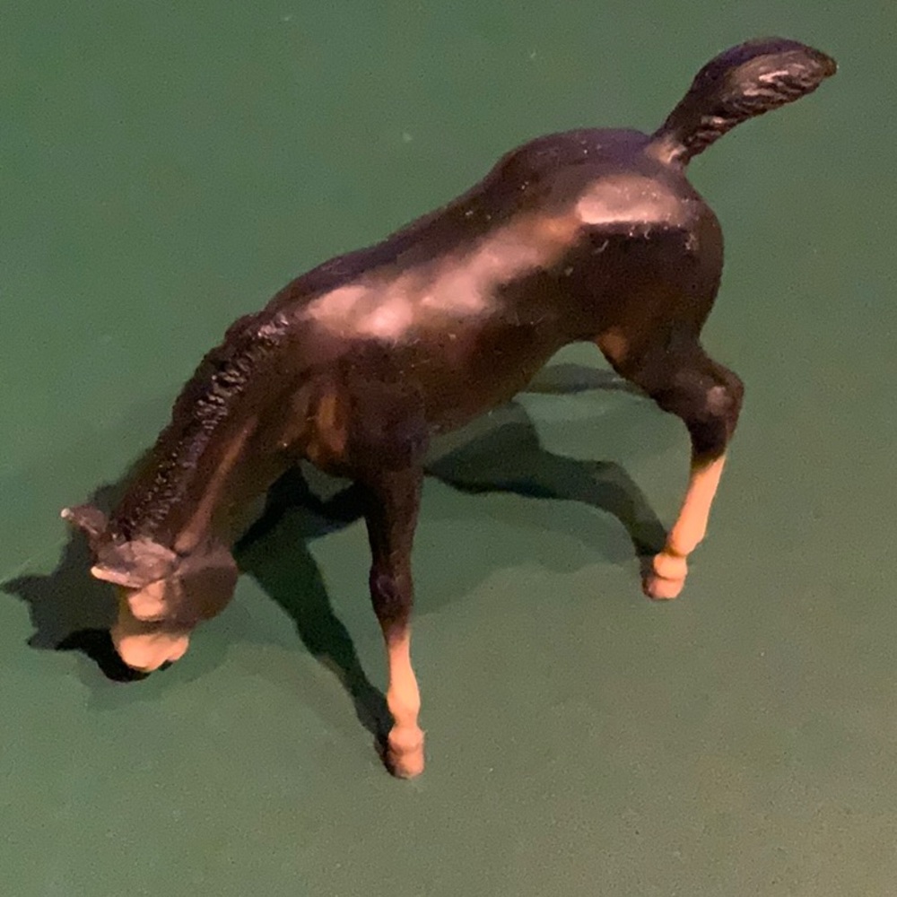 Breyer Model 152 Grazing Foal “bows"